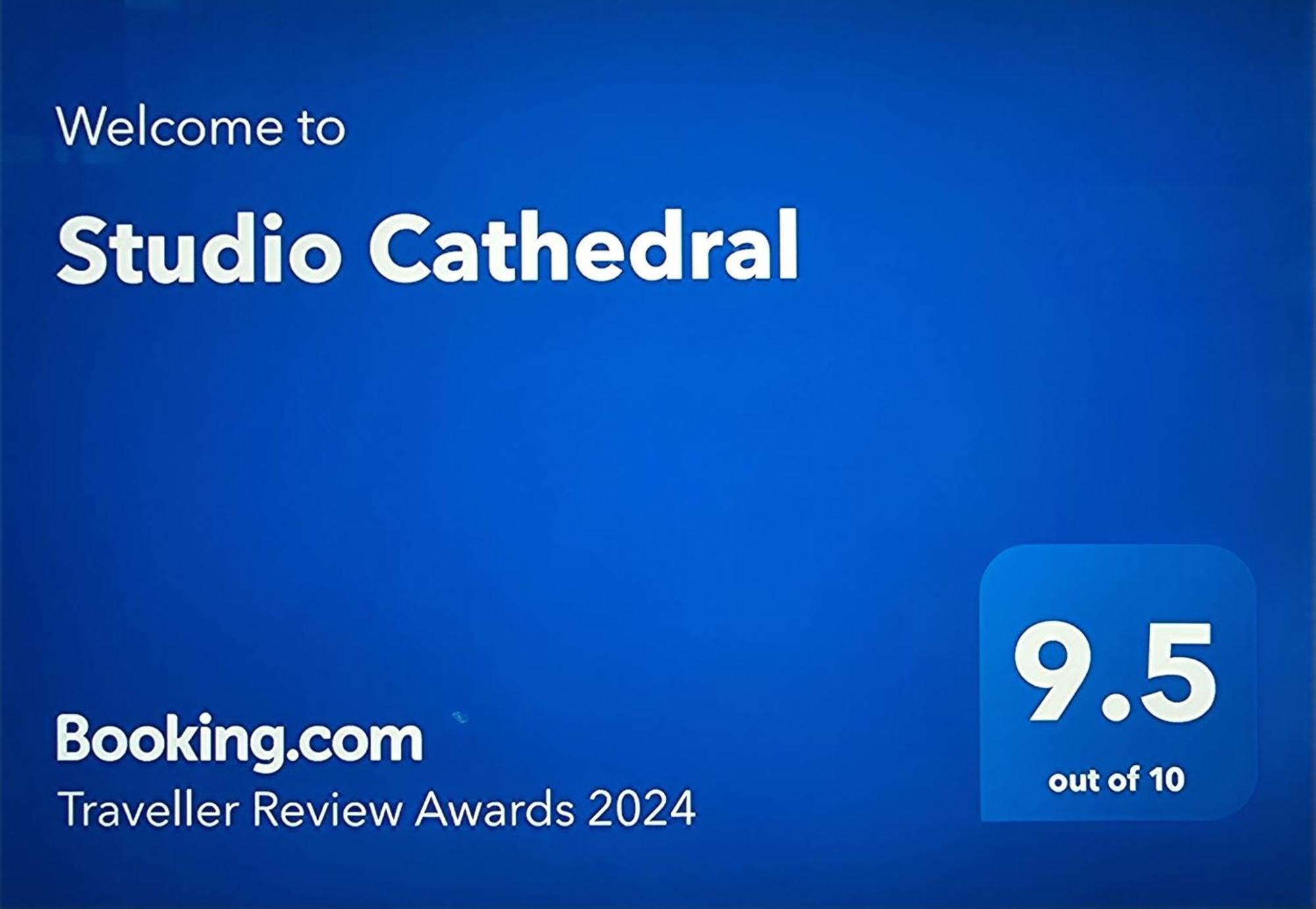 Studio Cathedral Brăila Esterno foto